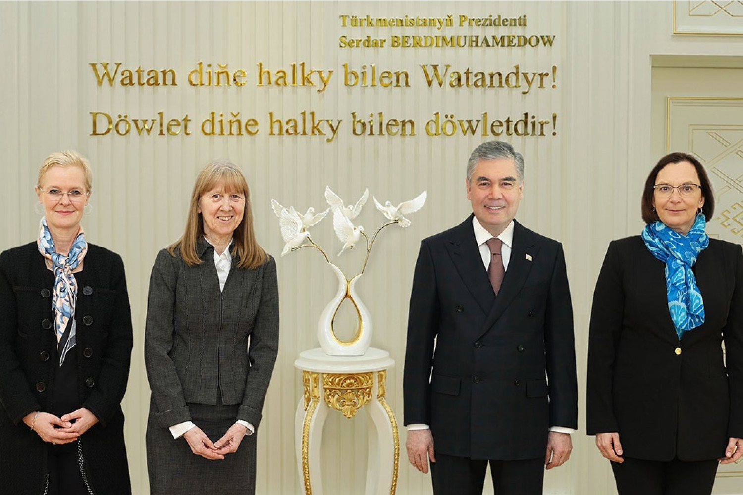 news img