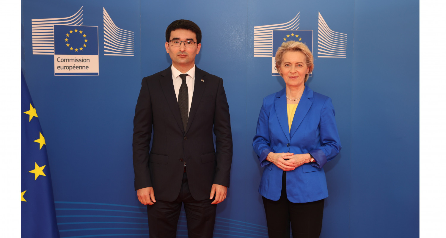 Посол Туркменистана вручил верительные грамоты председателю Европейской Комиссии