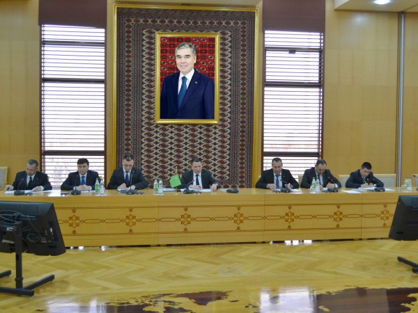 В МИД Туркменистана началась встреча по обсуждению проекта Соглашения о сотрудничестве в сфере поиска и спасания на Каспии